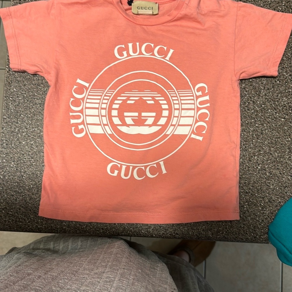 Gucci Pink Short Sleeve Tee with Iconic Logo